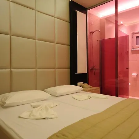 Appart hôtel Louloudis Fresh-adults Only 2*