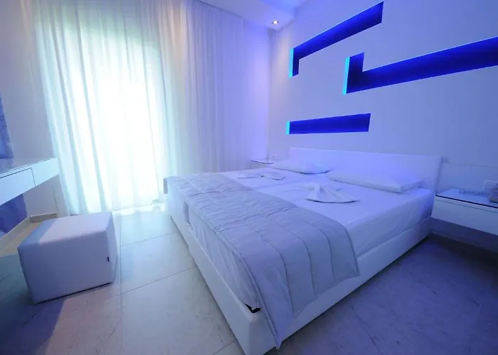 Louloudis Fresh-adults Only Aparthotel