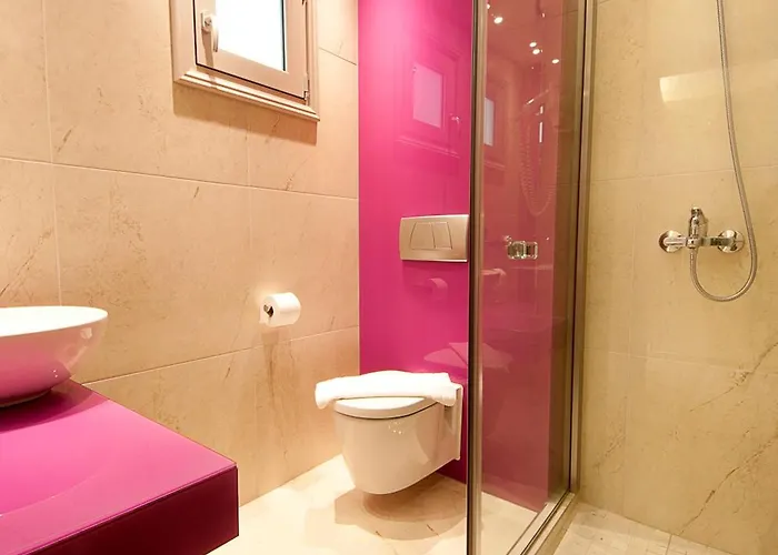 Louloudis Fresh-adults Only Aparthotel 3*